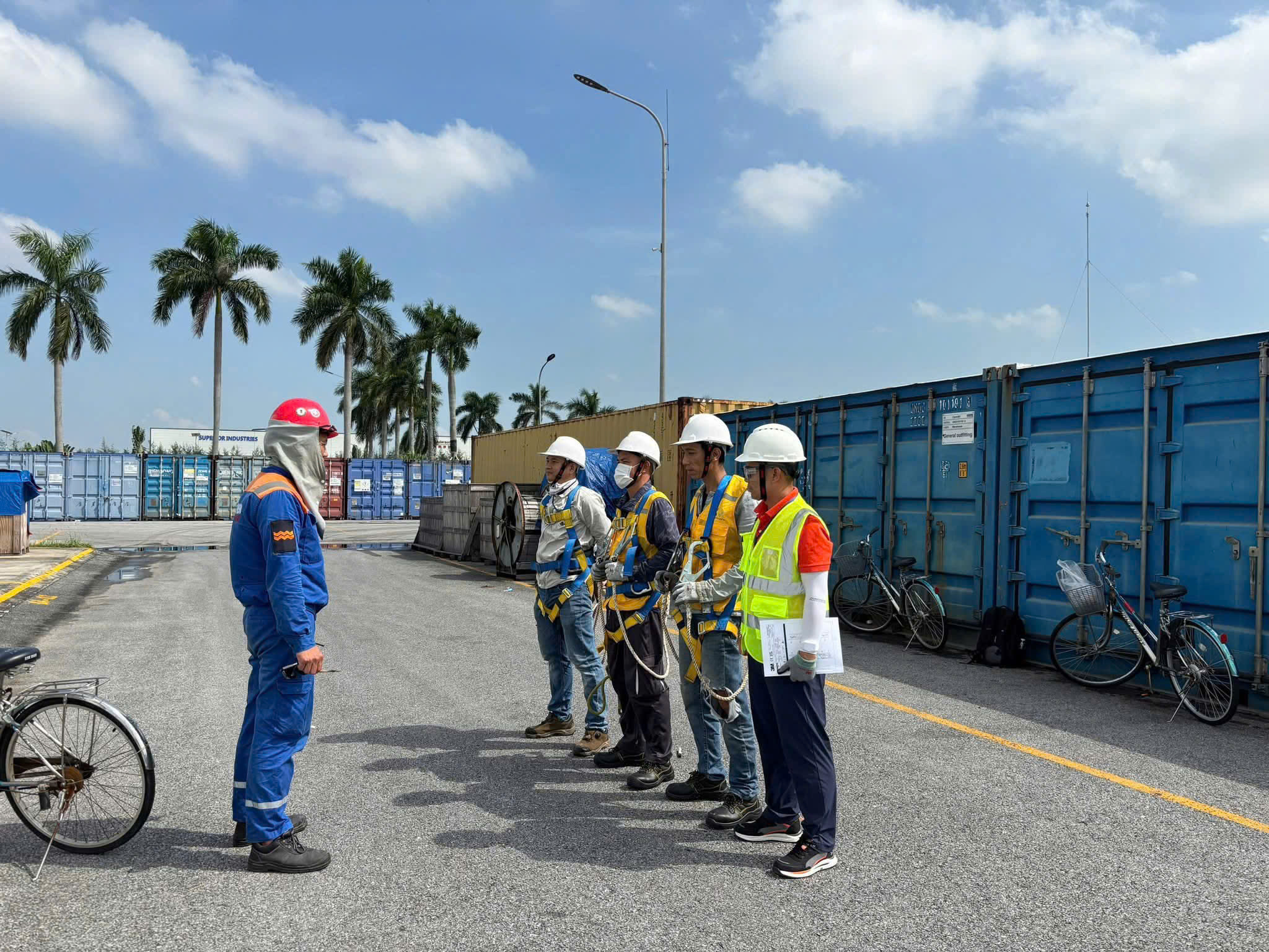 ĐẰNG SAU MỘT HỆ THỐNG LIFELINE LÀ CẢ MỘT BÀI TOÁN AN TOÀN