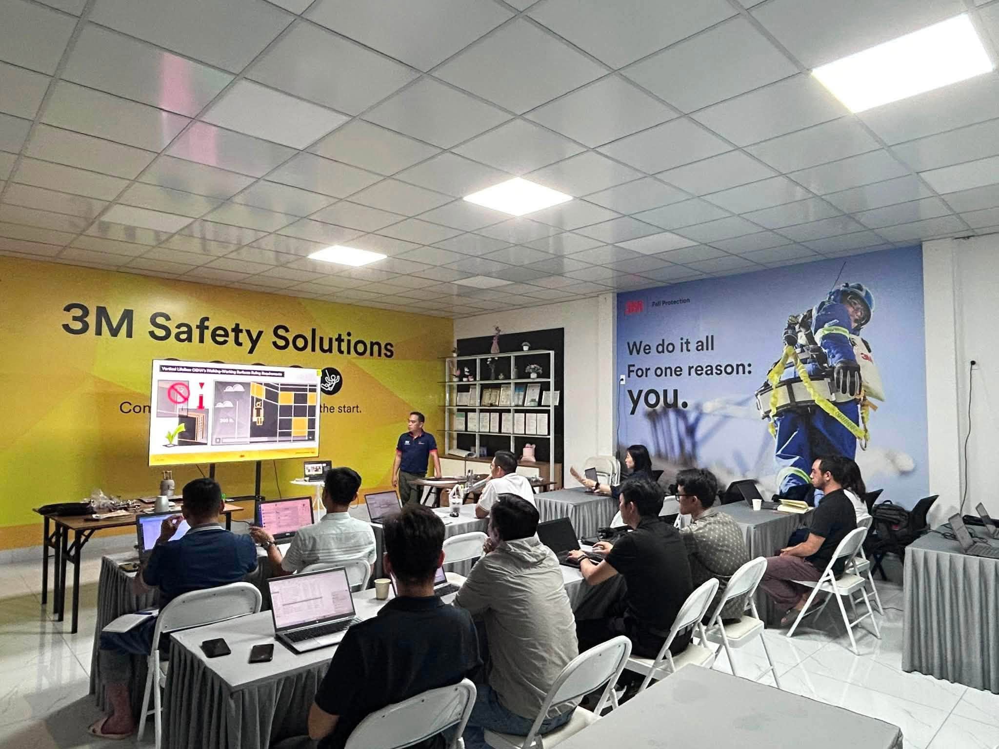 ISO SOLUTIONS PARTICIPATES IN TRAINING ON FALL PROTECTION SYSTEMS WITH 3M ASIA EXPERTS