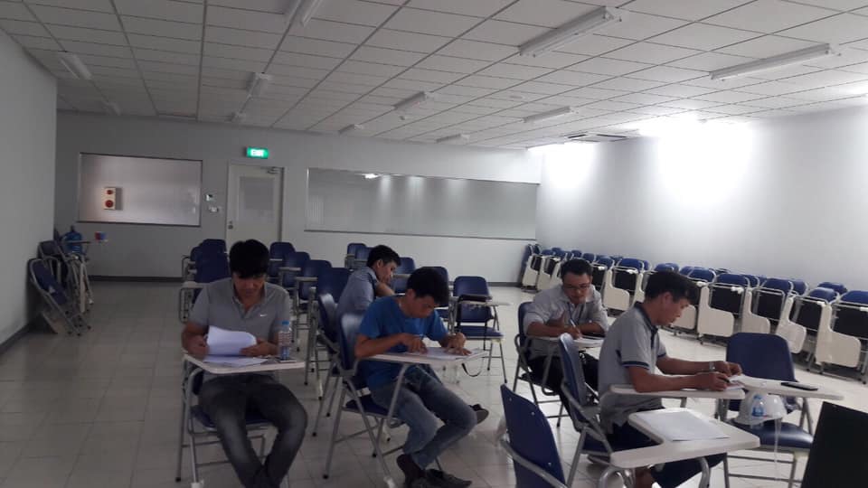 Training on operation of pressure equipment and lifting at VSIP
